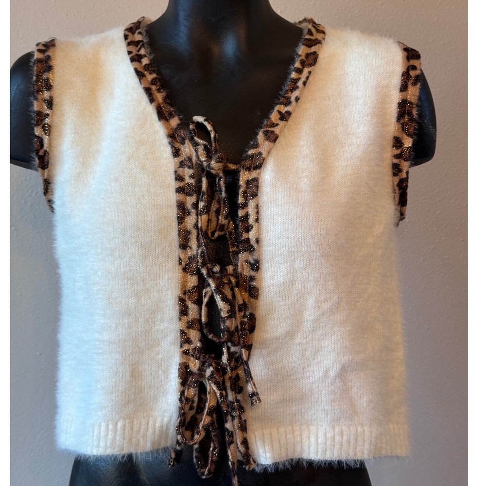 White Fuzzy Eyelash Knit Cropped Sweater Vest Leopard TieFront XS Fall Boho Chic